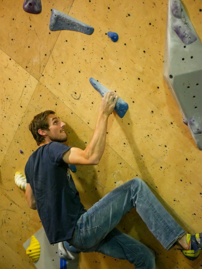 A Rock Climber's Guide. Strong Links Fitness